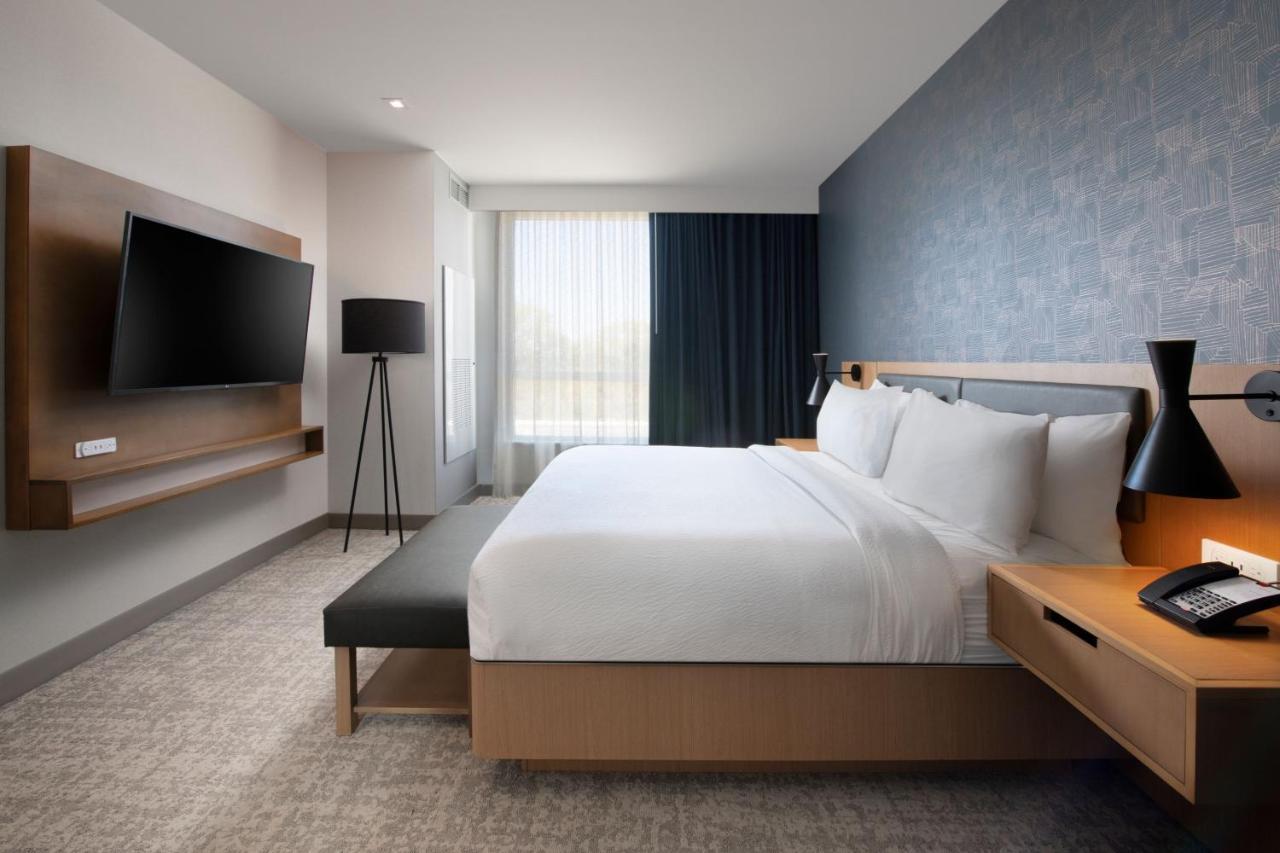 Residence Inn By Marriott St Louis Clayton Exterior photo